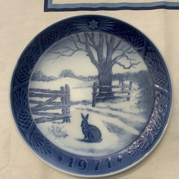 Royal Copenhagen Other - Royal Copenhagen Blue Scenic Plate with Rabbit